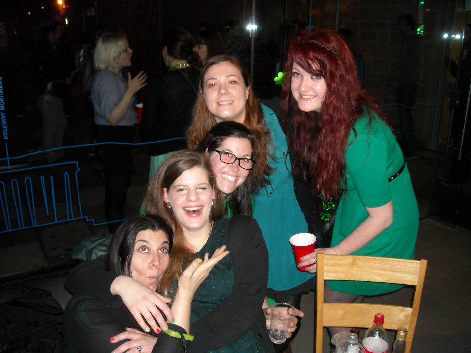 71967_587719625055_1326713815_n