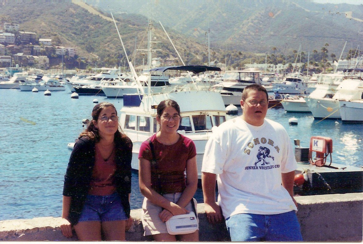 53223_521566631185_32411_o